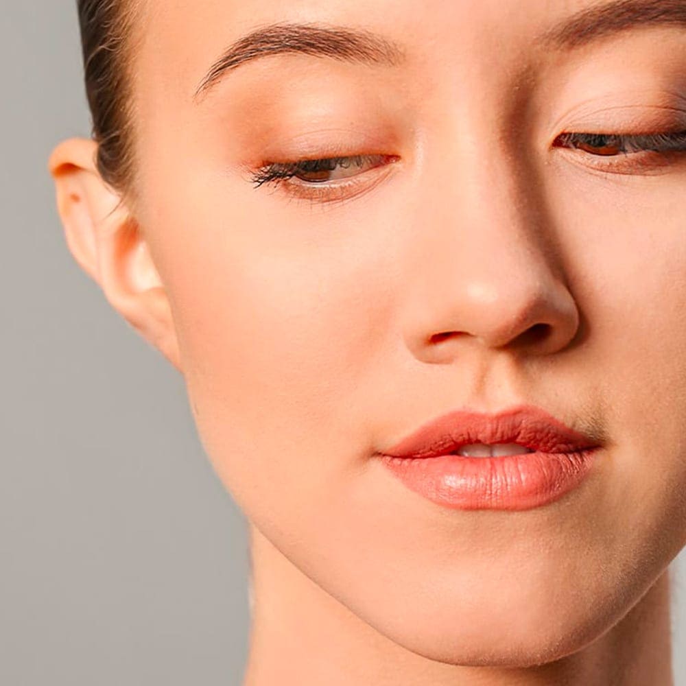 rhinoplastie nez large femme affiner un nez trop large chirurgie du nez operation esthetique du nez rhinoplastie chirurgie plastique chirurgien esthetique paris dr frederic picard